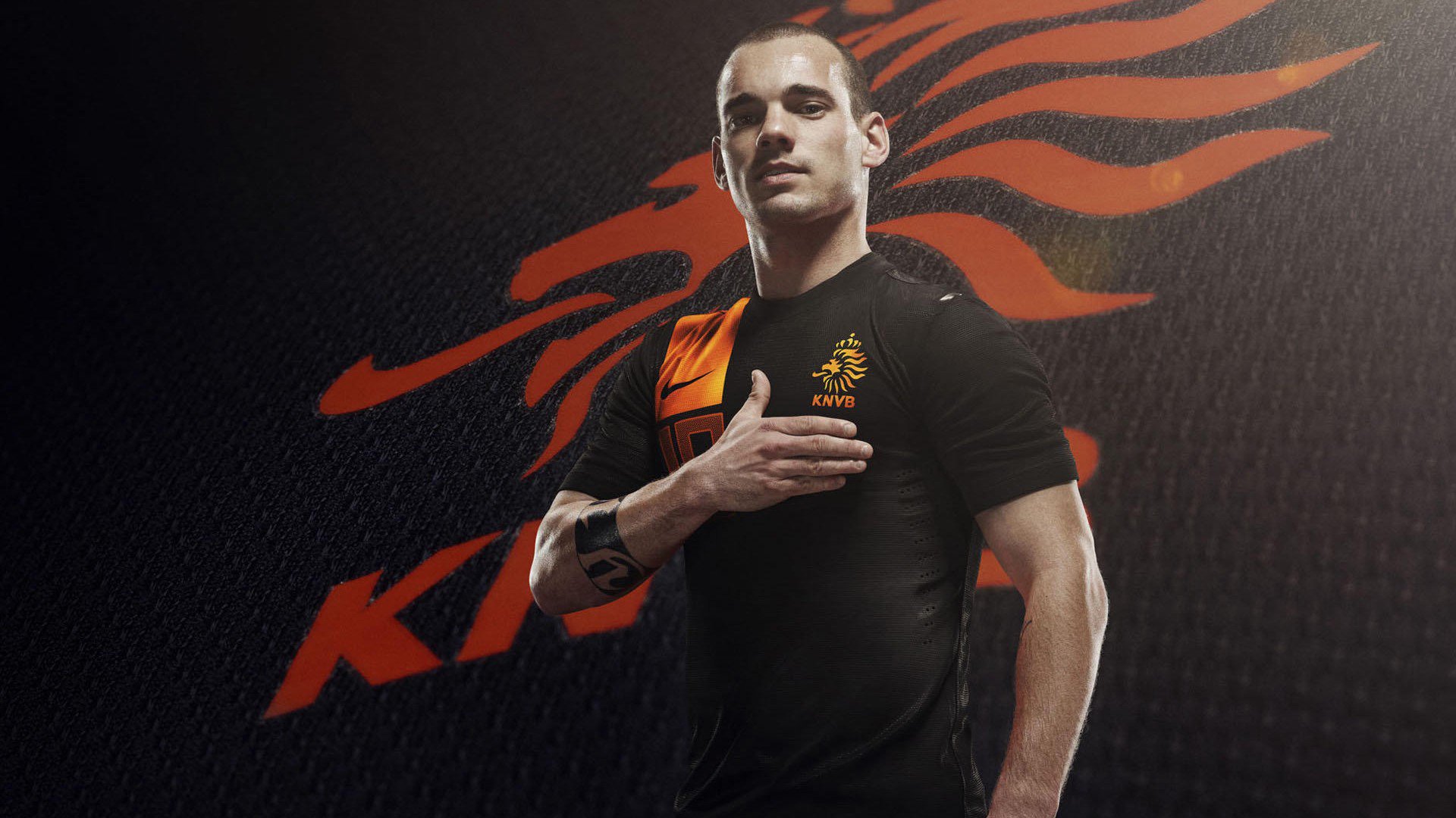 赛道与球场，当黄喜灿在F1街道赛接管厄瓜多尔式胜利