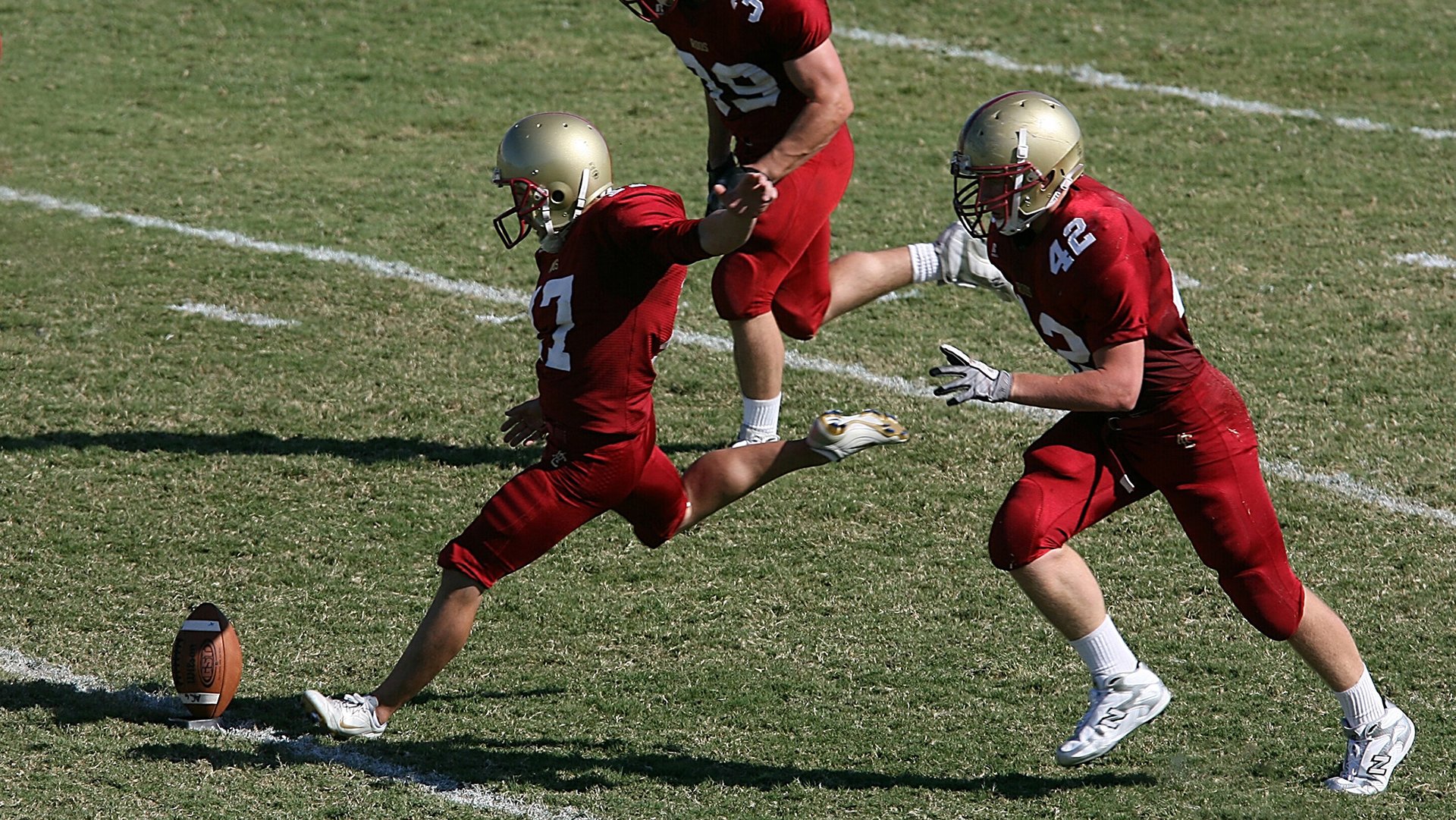 赛道新纪元,法拉利横扫红牛,佩雷兹刷新纪录改写F1格局